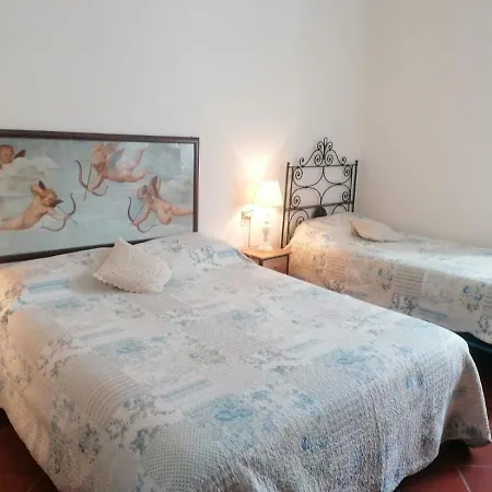 Hus Stanza Tripla In * Assisi
