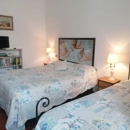 Hus Stanza Tripla In Pensionat Assisi