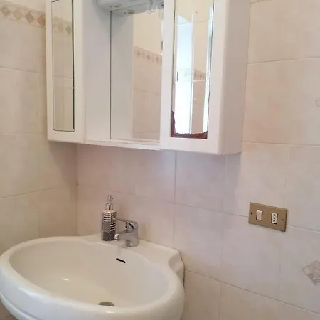 Hus Stanza Tripla In Pensionat Assisi