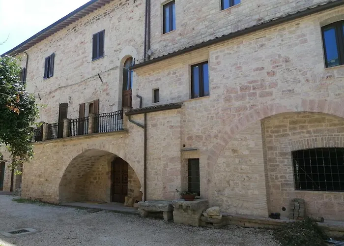 Hus Stanza Tripla In 3* 阿西西